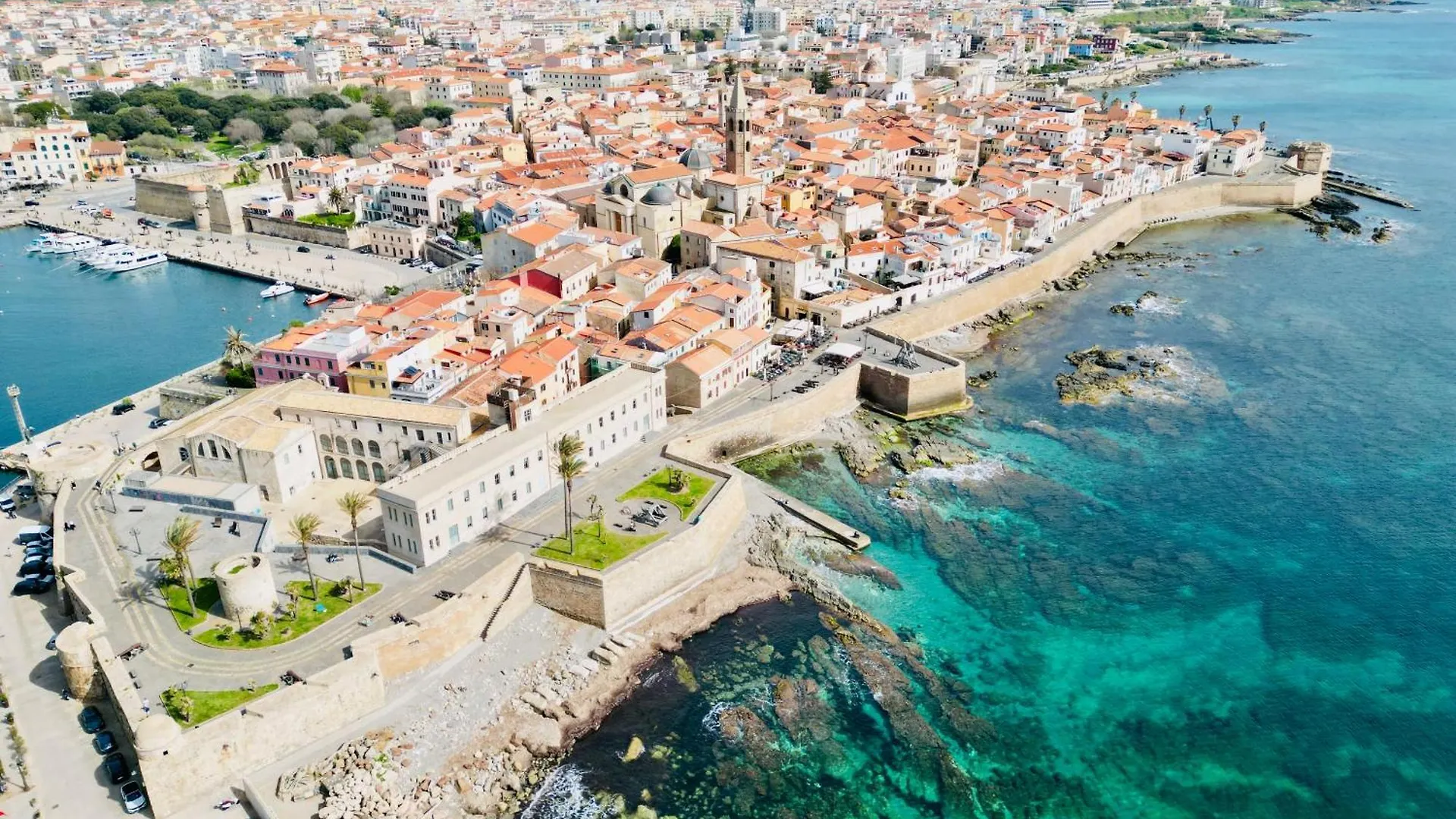Centro Storico - Fronte Mare - Aquasale Apartment Alghero