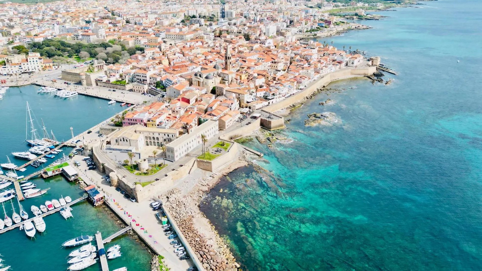 Centro Storico - Fronte Mare - Aquasale Apartment Alghero