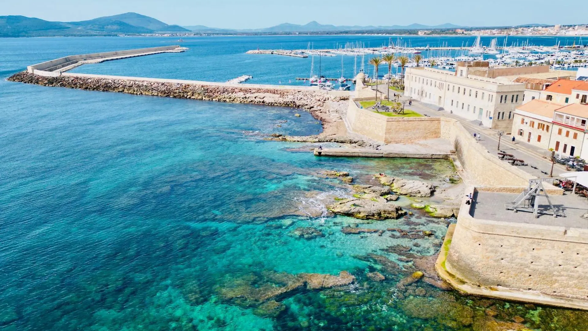 Centro Storico - Fronte Mare - Aquasale Apartment Alghero