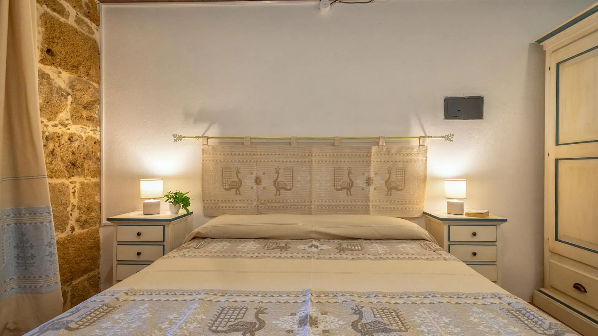 Centro Storico - Fronte Mare - Aquasale Apartment Alghero 0*,  Italy