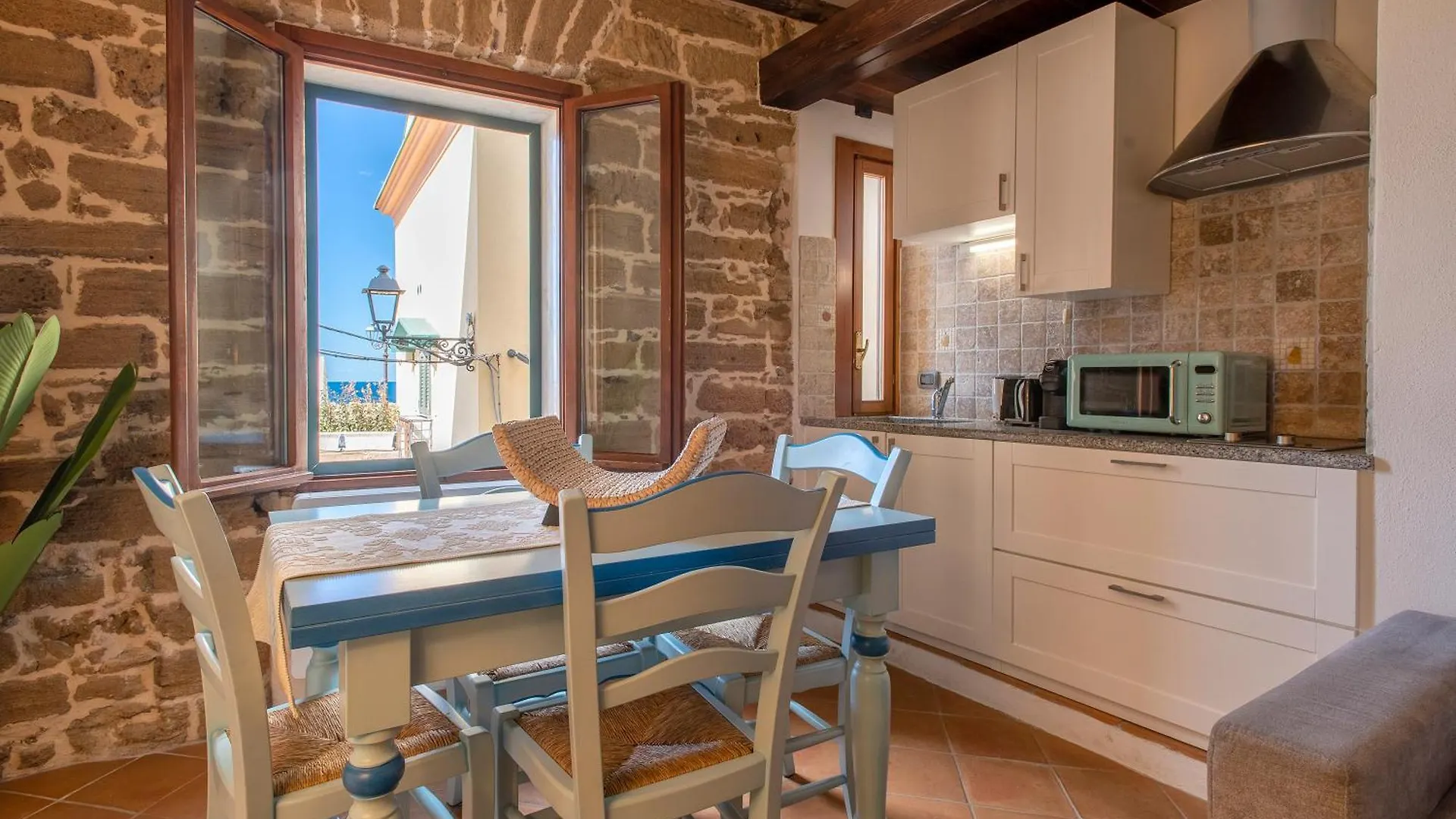 Centro Storico - Fronte Mare - Aquasale Apartment Alghero