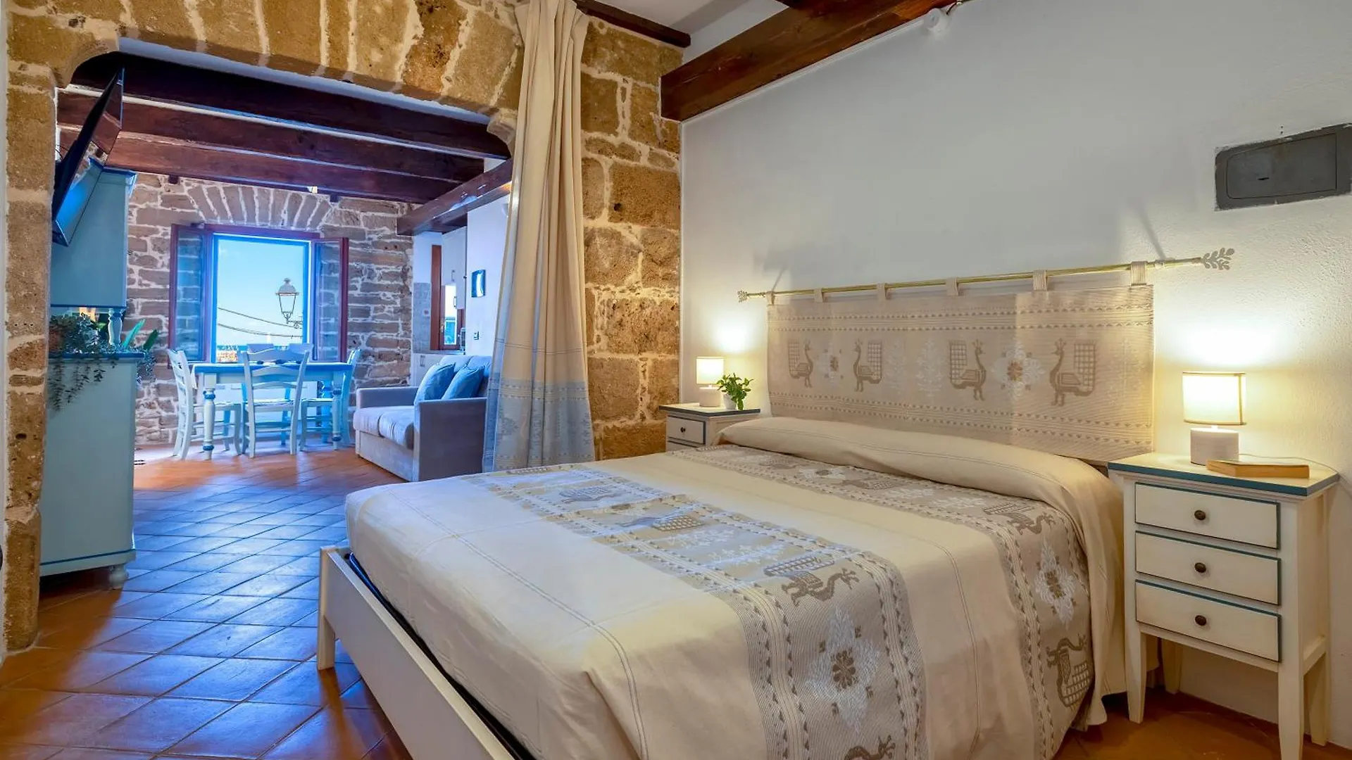 Centro Storico - Fronte Mare - Aquasale Apartment Alghero