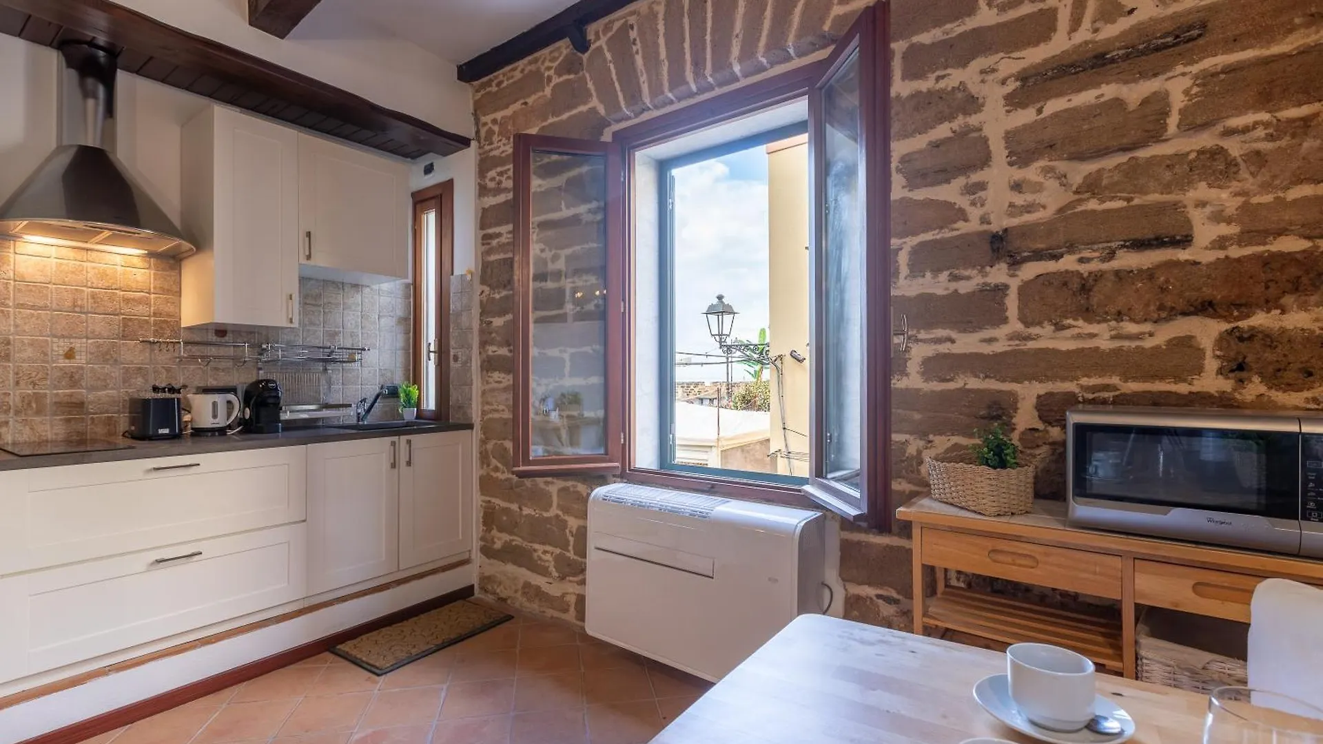 Centro Storico - Fronte Mare - Aquasale Apartment Alghero